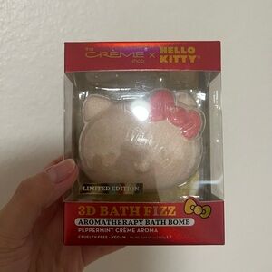 Hello Kitty the crème shop bath bomb